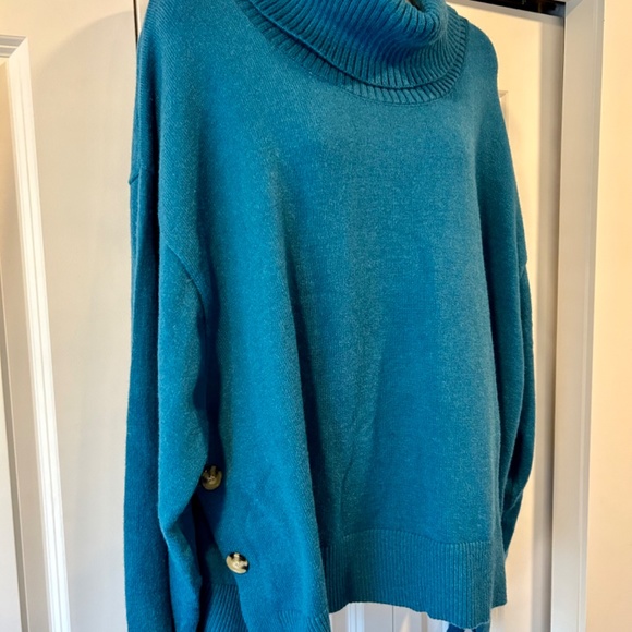 Lucyswhims The Drop side button cowl neck sweater 4x NEW - Picture 3 of 6